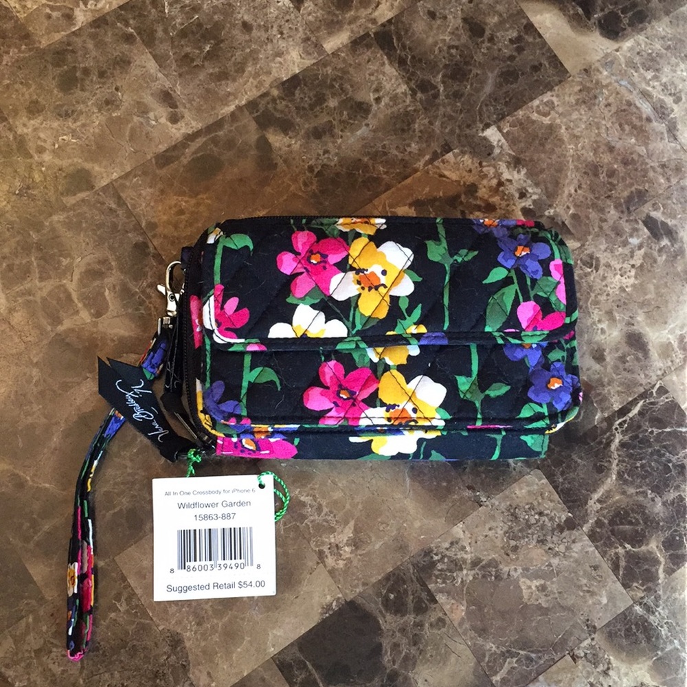 Vera Bradley iPhone 6 wristlet/ crossbody